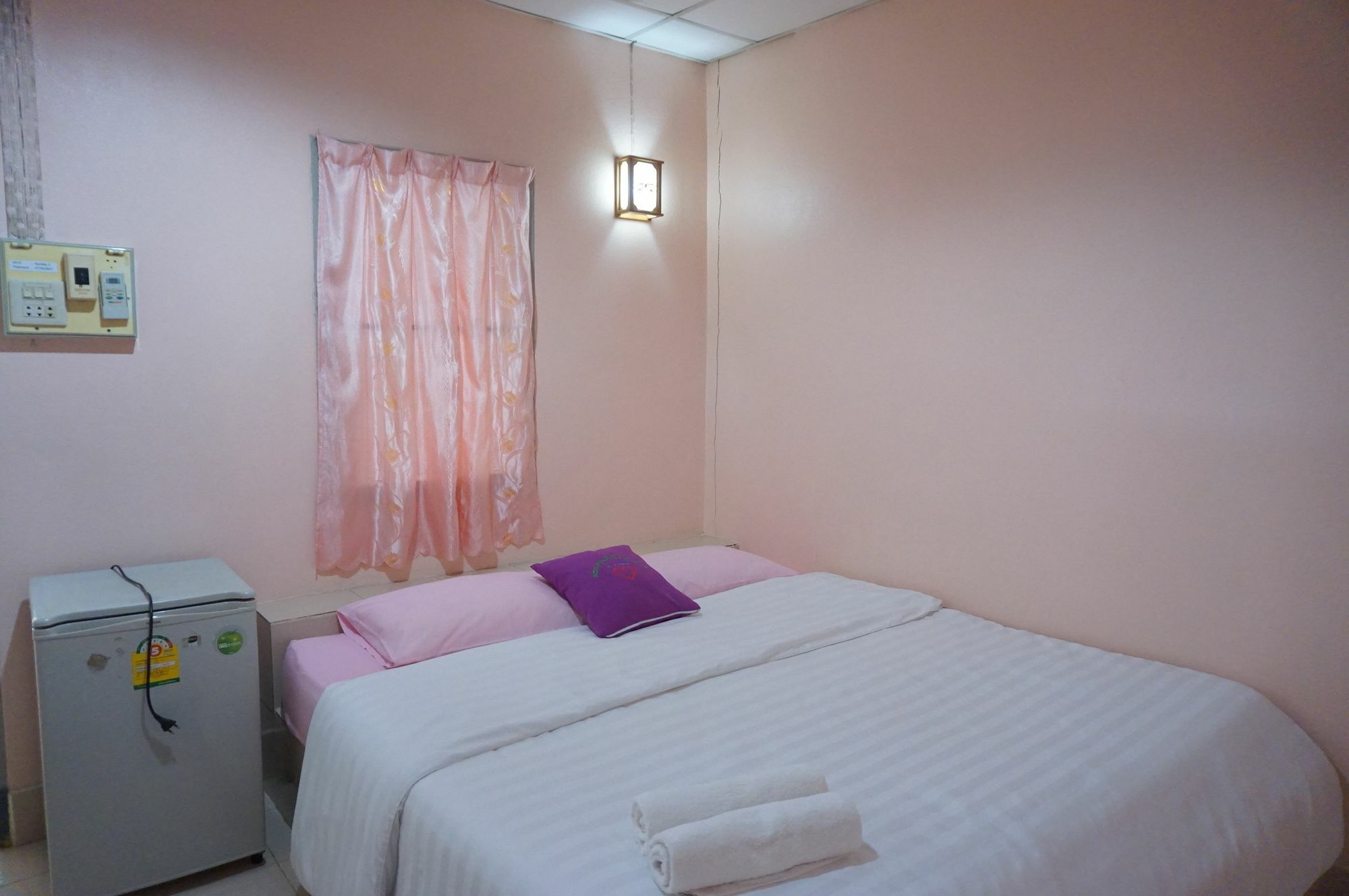 Montra Guesthouse Ranong Buitenkant foto